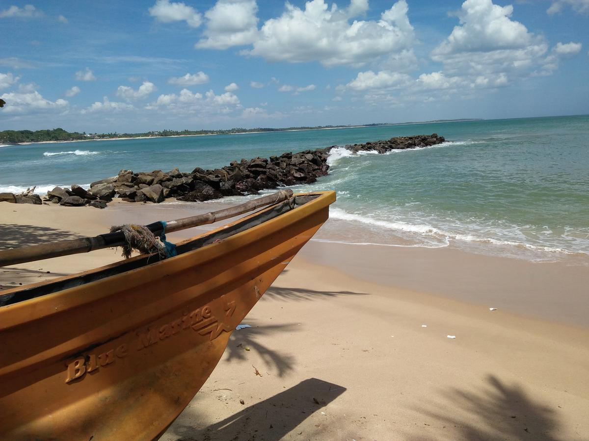 Parei Beach Inn Tangalle Exterior photo